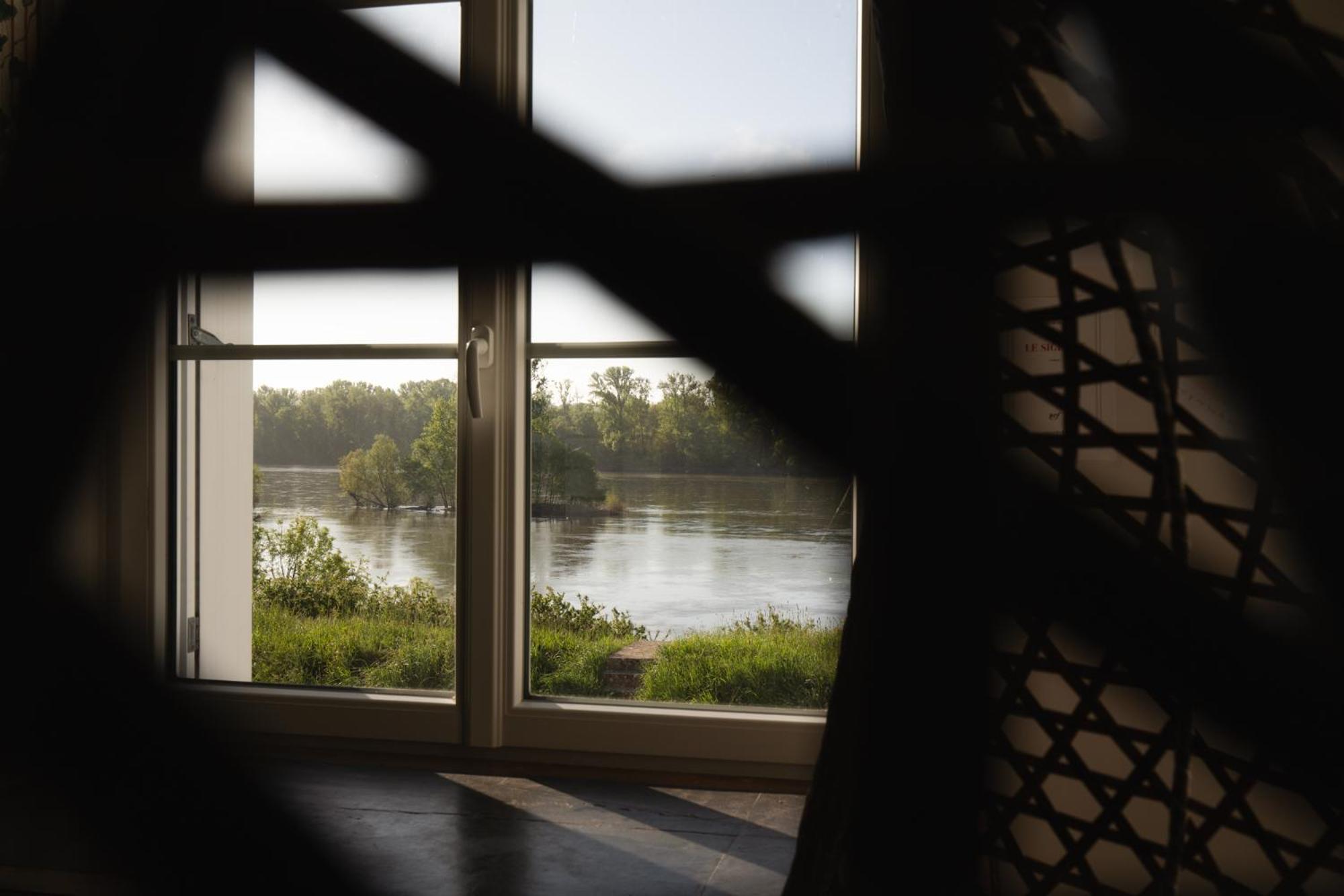 Jacuzzi Et Vue Sur Loire - Maison D'Hotes L'Odyssee La Chapelle-sur-Loire エクステリア 写真
