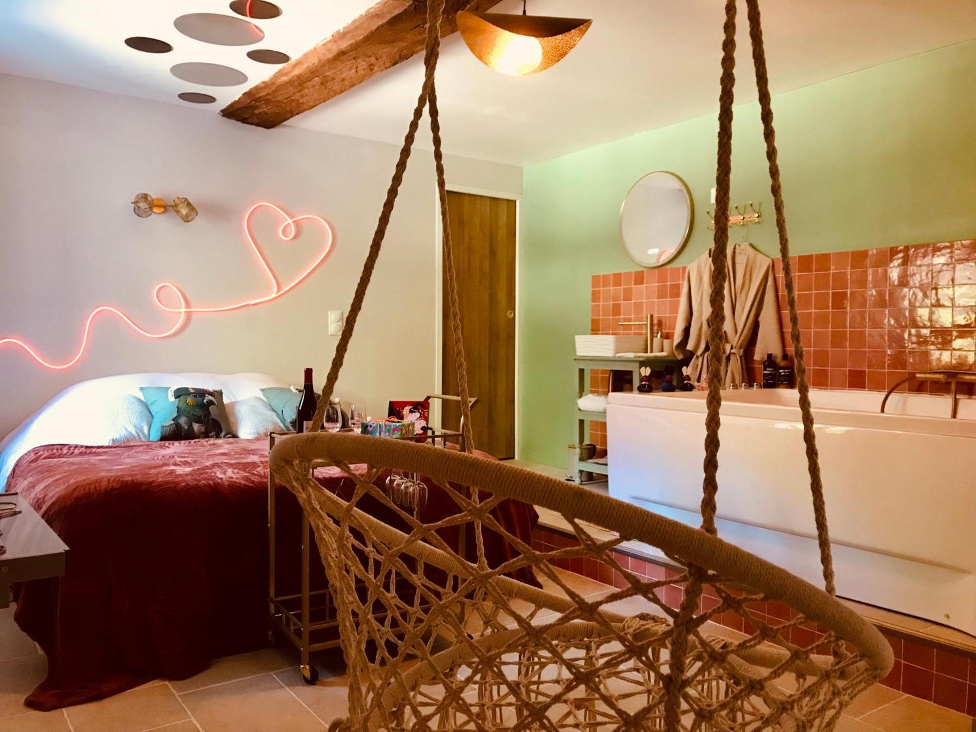 Jacuzzi Et Vue Sur Loire - Maison D'Hotes L'Odyssee La Chapelle-sur-Loire エクステリア 写真